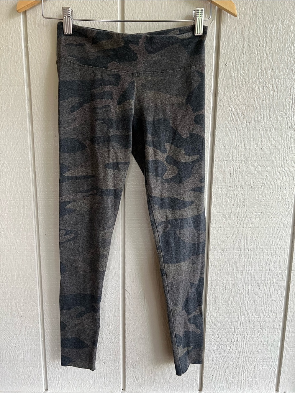 TNA Girls' Gray Camo Leggings